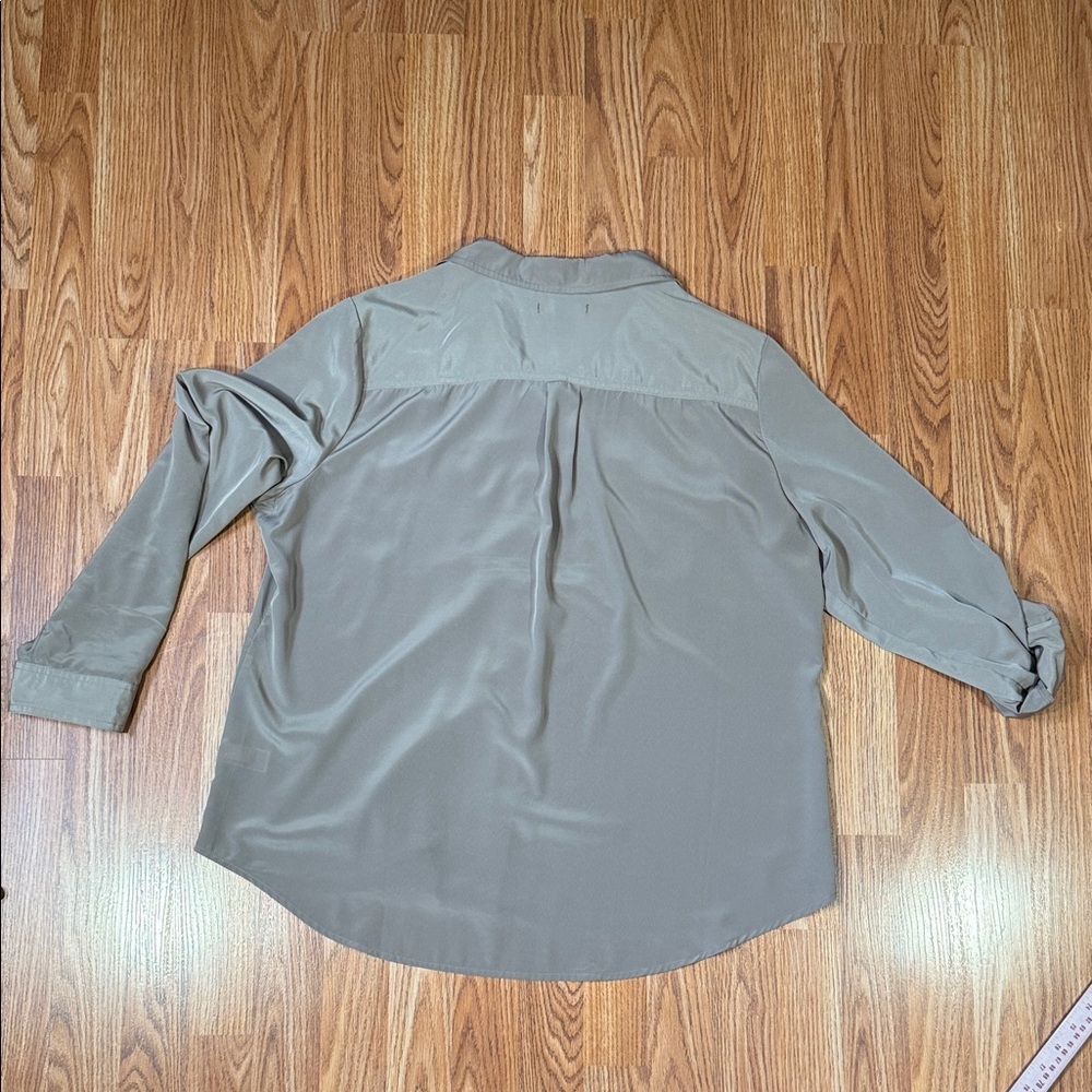OLD NAVY Tan Button-Up Blouse - Picture 10 of 11